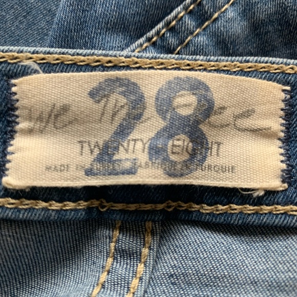 We The Free High Rise Just Float On Boho Hippie Flare Jeans Size 28 - Picture 4 of 4